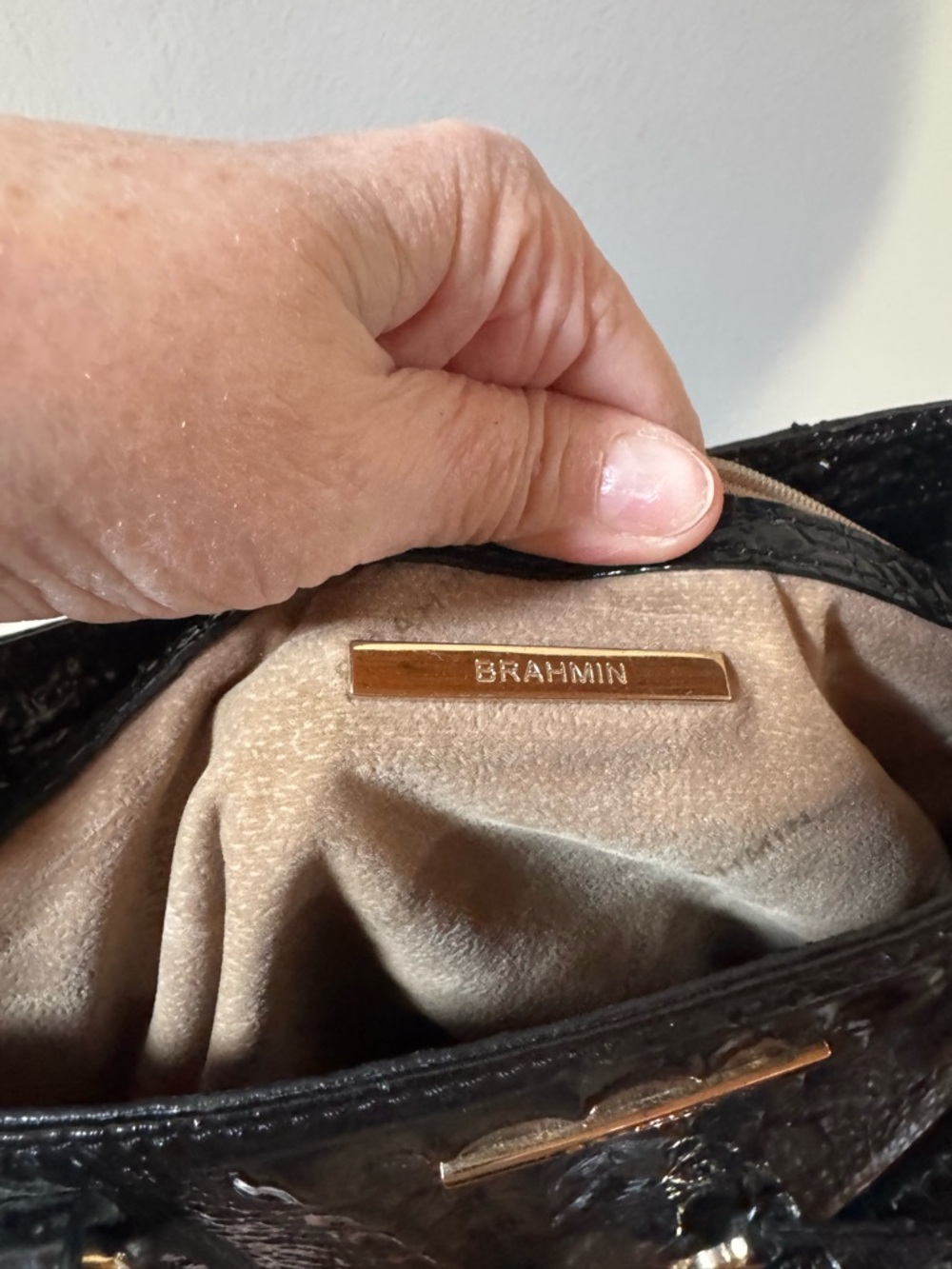 Brahmin Black Croc-Embossed Patent Leather Melbourne Satchel with Gold Accent - Picture 4 of 7